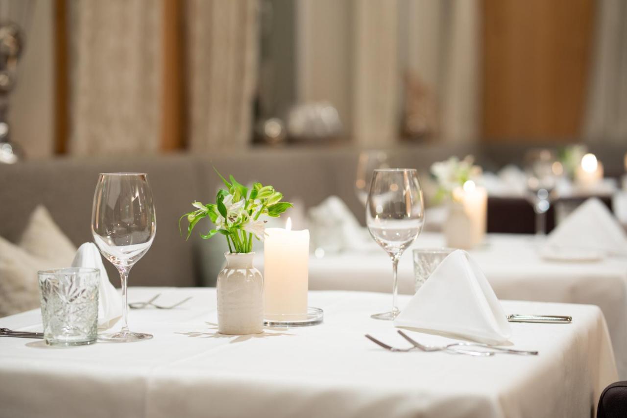 Hotel Restaurant Formarin Oberlech Buitenkant foto