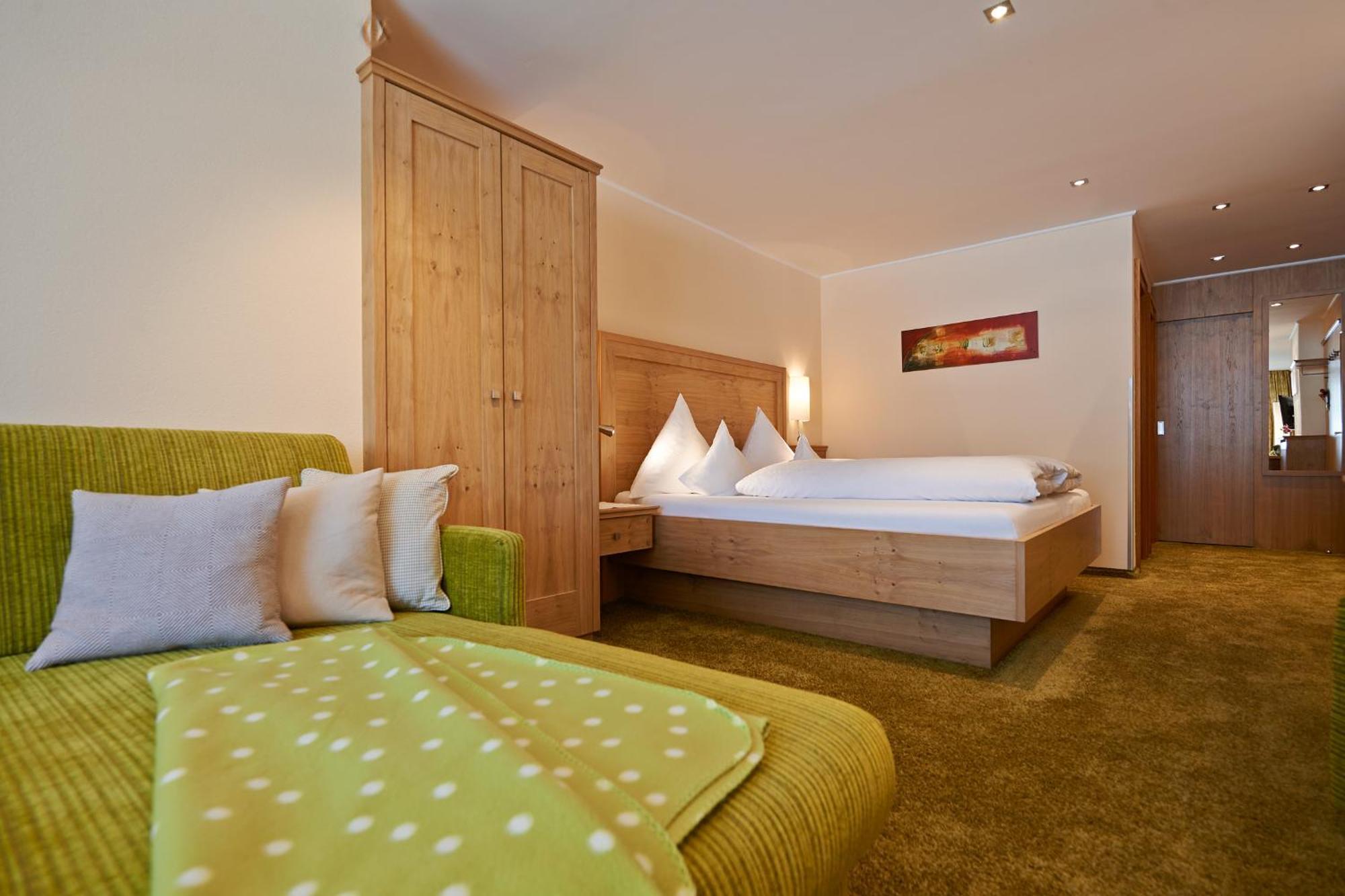 Hotel Restaurant Formarin Oberlech Kamer foto