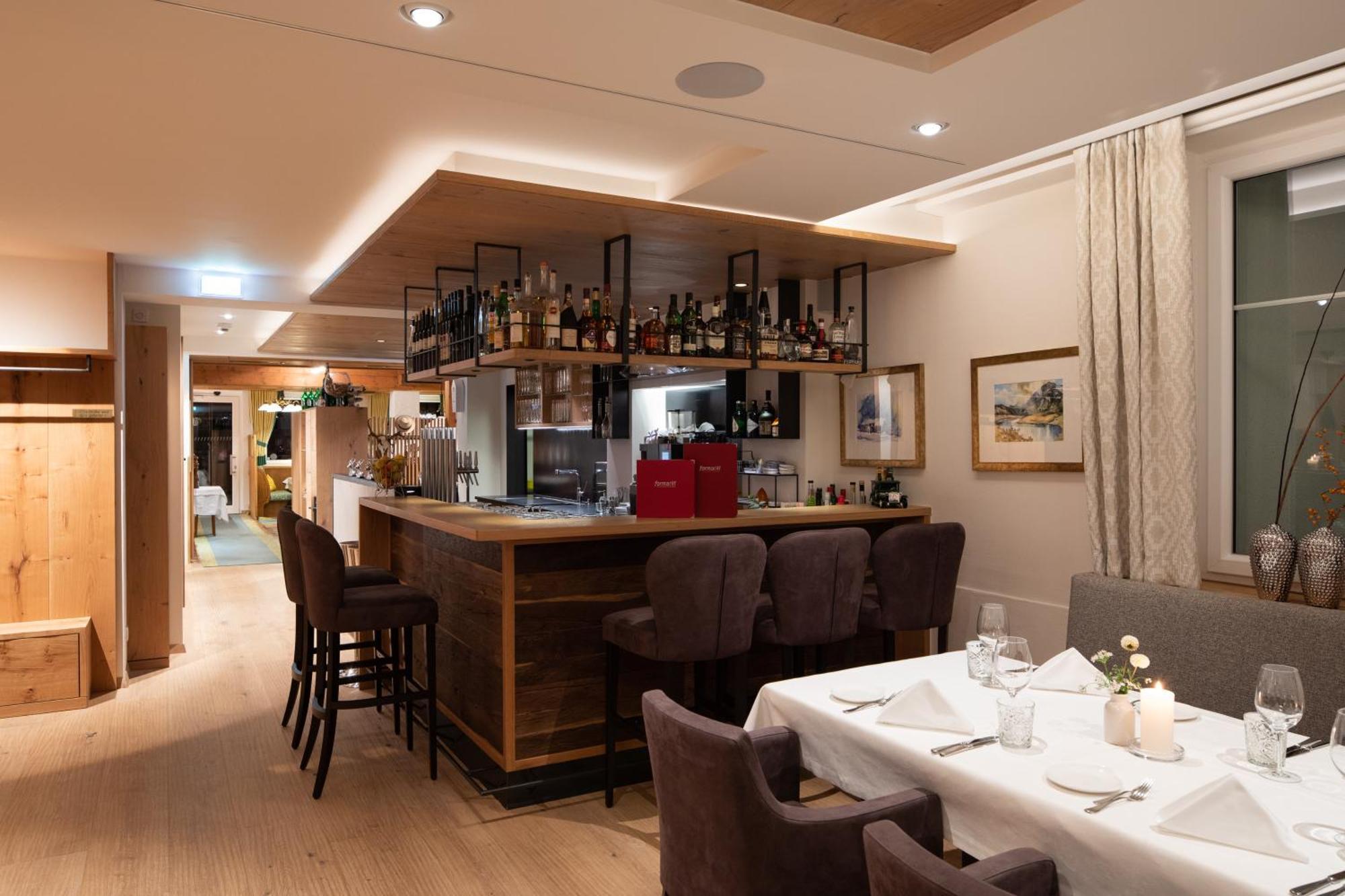 Hotel Restaurant Formarin Oberlech Buitenkant foto