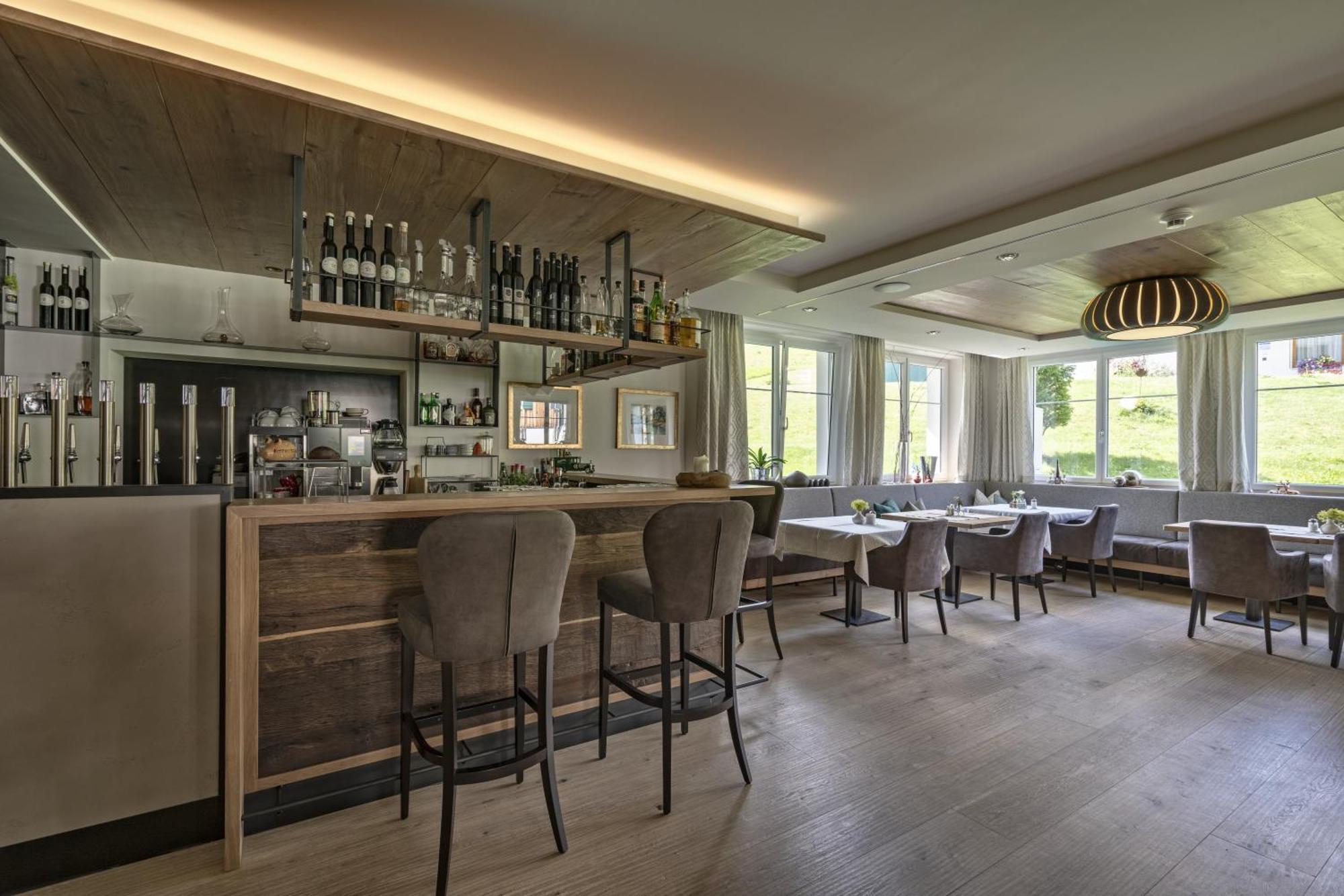 Hotel Restaurant Formarin Oberlech Buitenkant foto