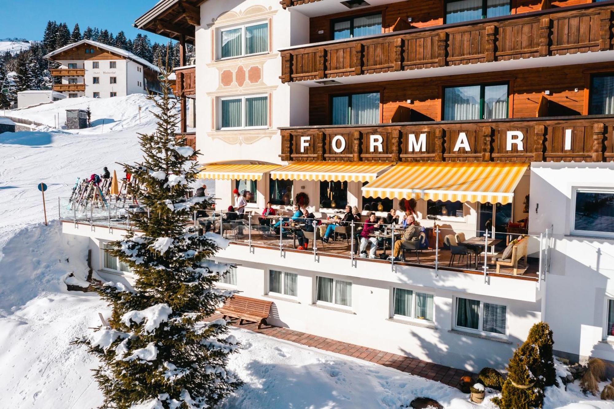 Hotel Restaurant Formarin Oberlech Buitenkant foto